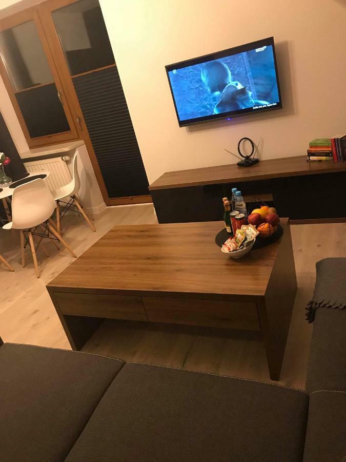 Black Rose Apartament Targi 3 Km, F-Ry Vat Kielce Ngoại thất bức ảnh